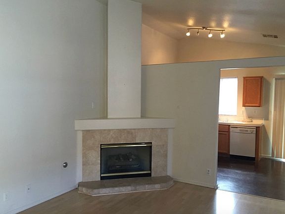 4th image of 3621 Wild Willow St