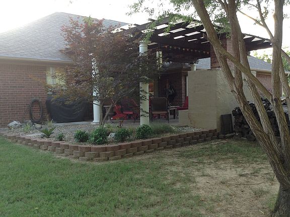 5th image of 447 Meadowridge Cir