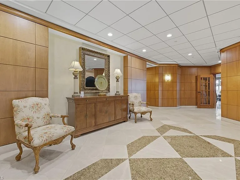 4901 Gulf Shore Blvd N #2101 — Photo 35