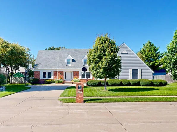 3582 Brookfield Dr, Columbus, NE 68601