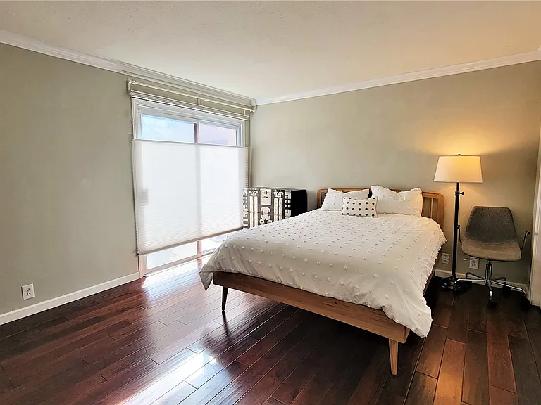 4149 El Camino Way #F — Photo 8
