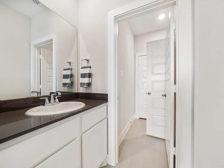 5802 Emerald Ranch Ln — Photo 37