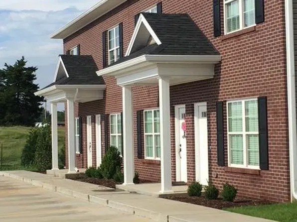 122 Forbes Dr, Hopkinsville, KY 42240