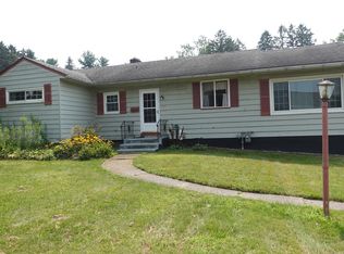 3516 Stratford Dr, Vestal, NY 13850