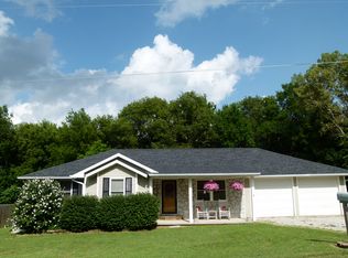 211 S Arch St, Carterville, MO 64835
