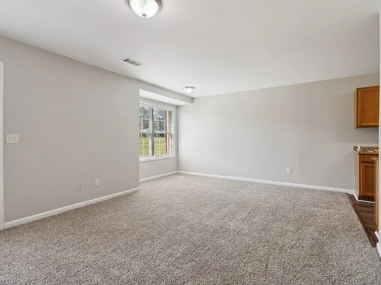 7712 Autry Cir #204 — Photo 8