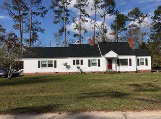 102 W 5th St, Donalsonville, GA 39845