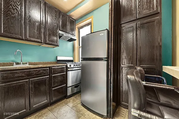 Sold by Corcoran | media 3