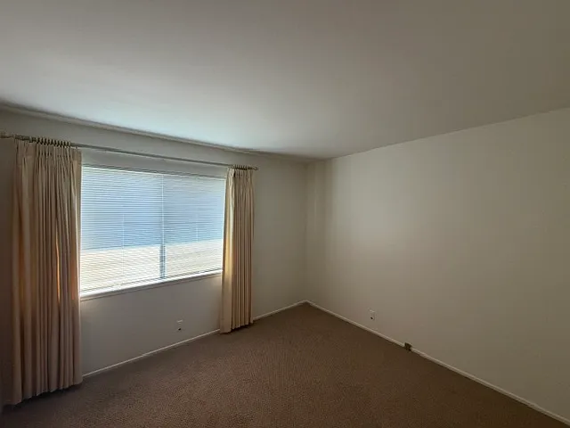460 Mariposa Dr — Photo 14