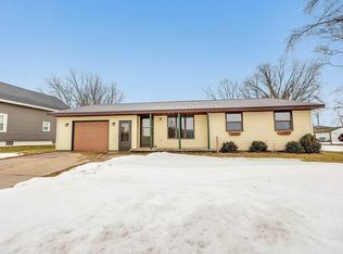 622 E Pulaski St, Pulaski, WI 54162