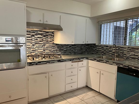 New Kitchen with all new stainless steel appliances.