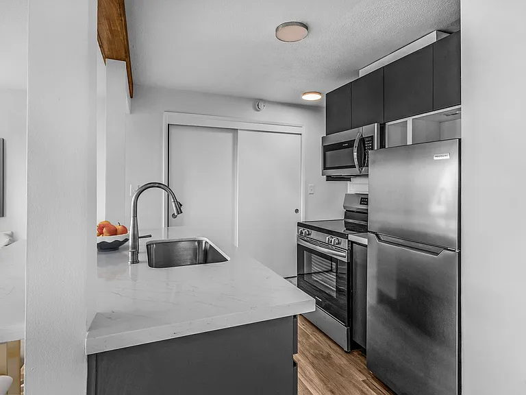 Tara Apartments — Photo 14