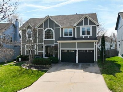 8929 W 125th Ter, Overland Park, KS, 66213
