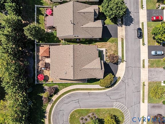 4th image of 120 April Ave