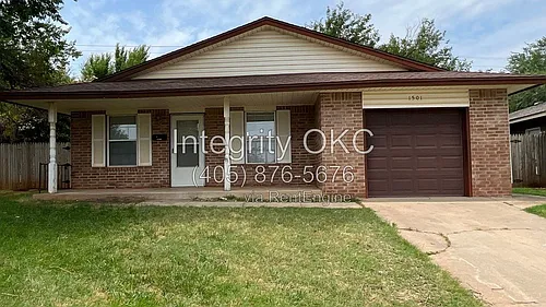 1501 SE 52nd St Photo 1