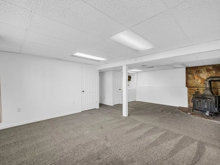 749 N Colonial Ave — Photo 16