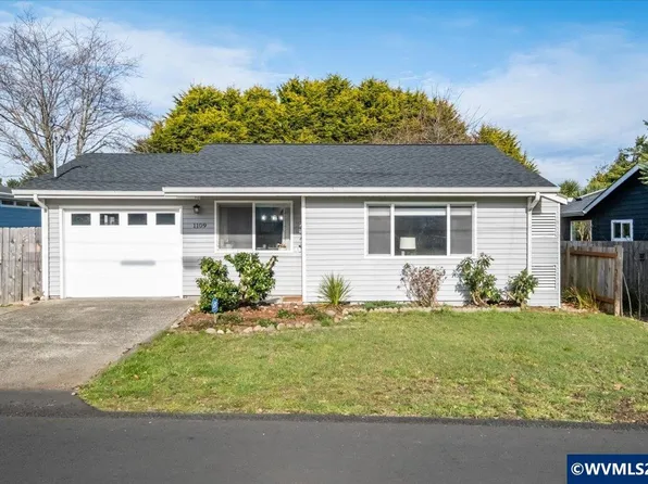 1109 SW 15th St, Lincoln City, OR 97367