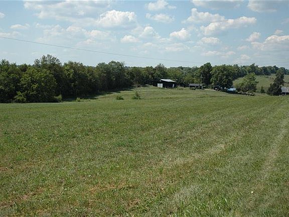4th image of 3347 W Grays Run Pike