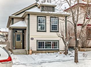 3030 Trelle Cres NW, Edmonton, AB T6R 3M8