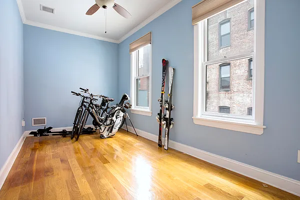 Rented by Compass | media 23