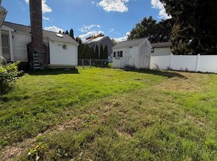 39 Bullard Ave #BASEMENT, Worcester, MA 01605