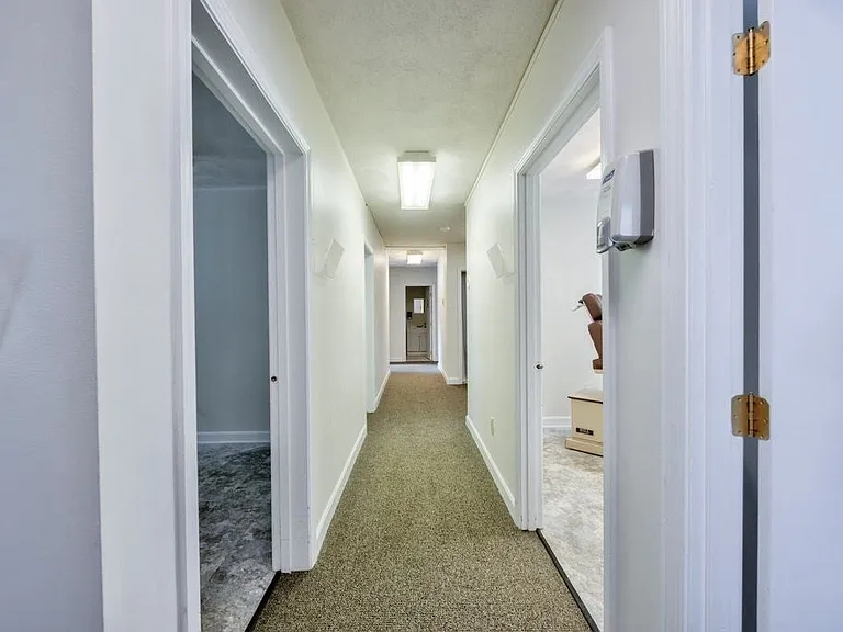 400 West St #2 — Photo 12