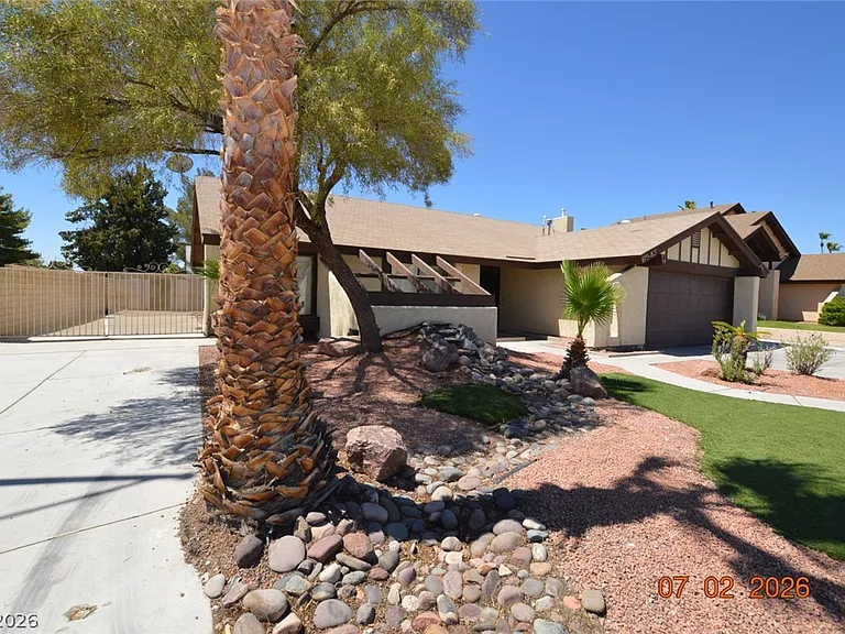 6543 Barbary Cir — Photo 2