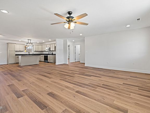 5th image of 281 Cross Over Rd