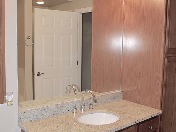 4th image of 8711 W Bryn Mawr Ave APT 207