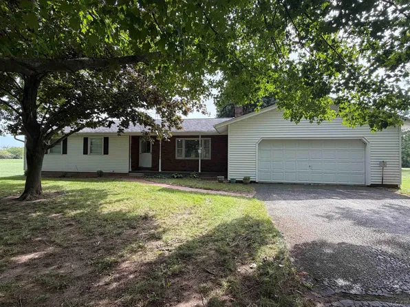 2363 W Carleton Rd, Adrian, MI 49221