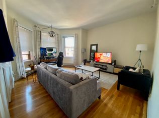 913 Boylston St APT 4, Boston, MA 02115