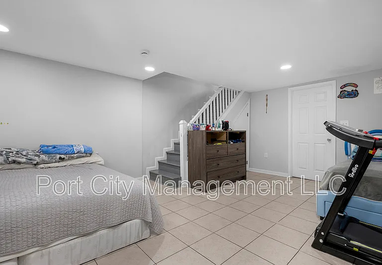 944 Dalton Ave — Photo 16
