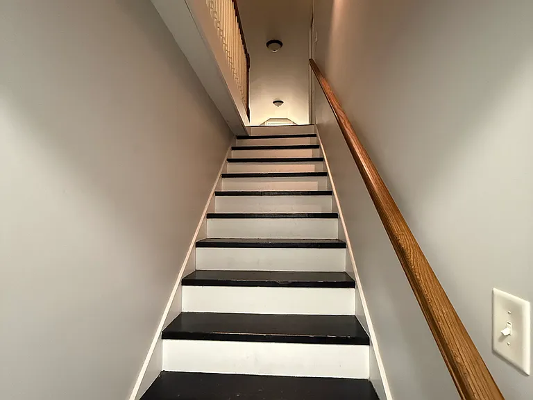 8 McBrien Rd — Photo 23