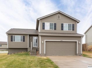 18922 Adams St, Omaha, NE 68135