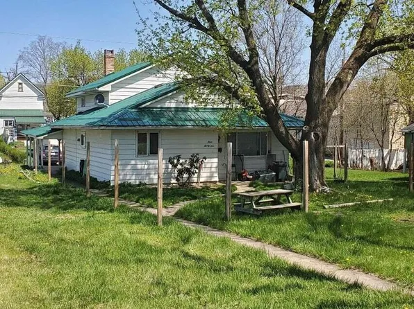 325 Stewart Ave, Clearfield, PA 16830