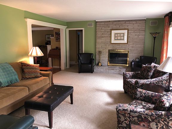 Living Room - fireplace
