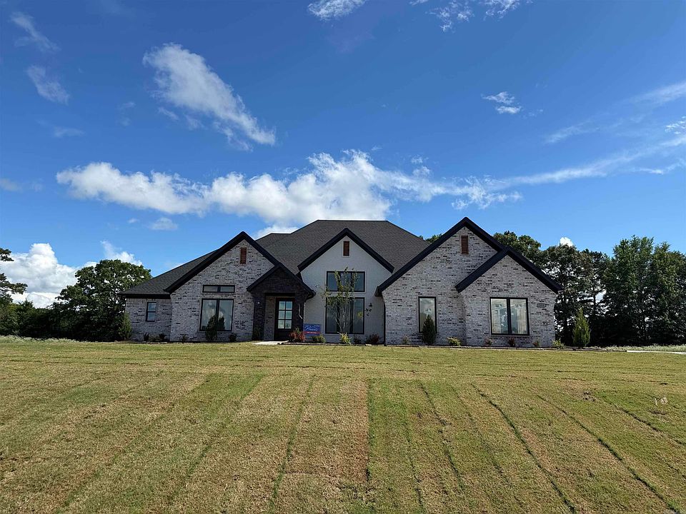 1st image of 333 Heritage Grove Rd