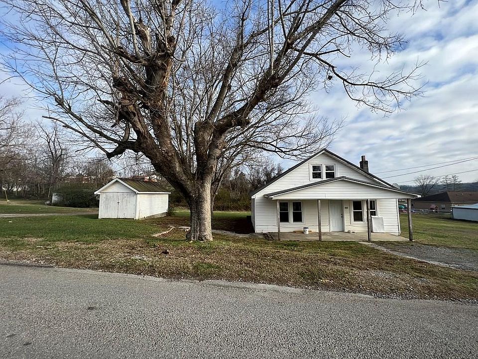 302 Oakland St, Burkesville, KY 42717 Zillow