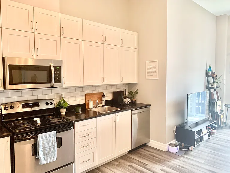 501 Frontenac St #512 — Photo 4