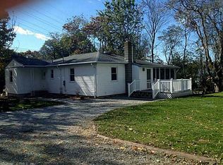 11 Essex Rd, Old Saybrook, CT 06475