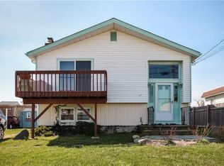 17 Desano Dr, Narragansett, RI 02882