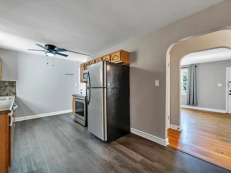 Kitchen w/ New High End Luxury Vinyl Tile!