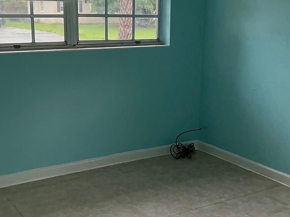 5th image of 3240 Alamanda Ct