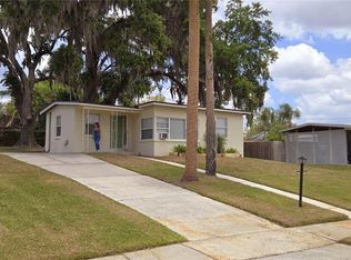 1196 Fountainhead Dr, Deltona, FL 32725