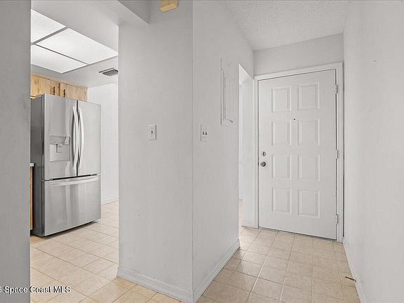 5th image of 719 Palm Springs Cir