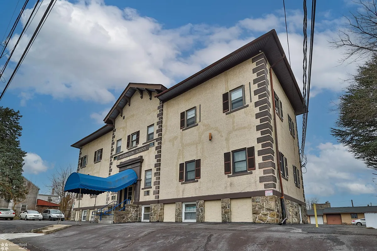 Building Photo - 353 Broad St
