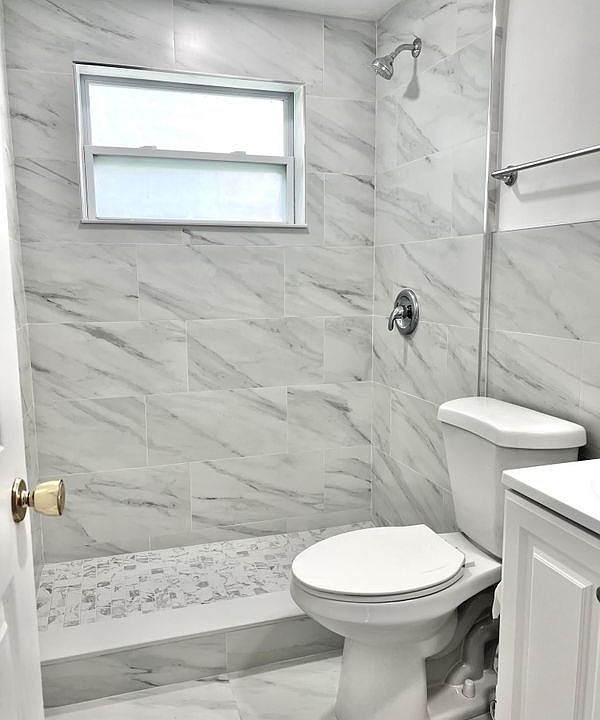 2nd image of 4640 Taray Ln