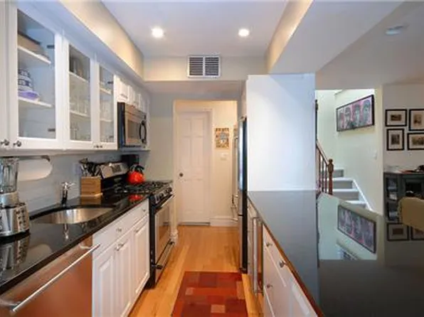 347 West 22nd Street image 1 of 6