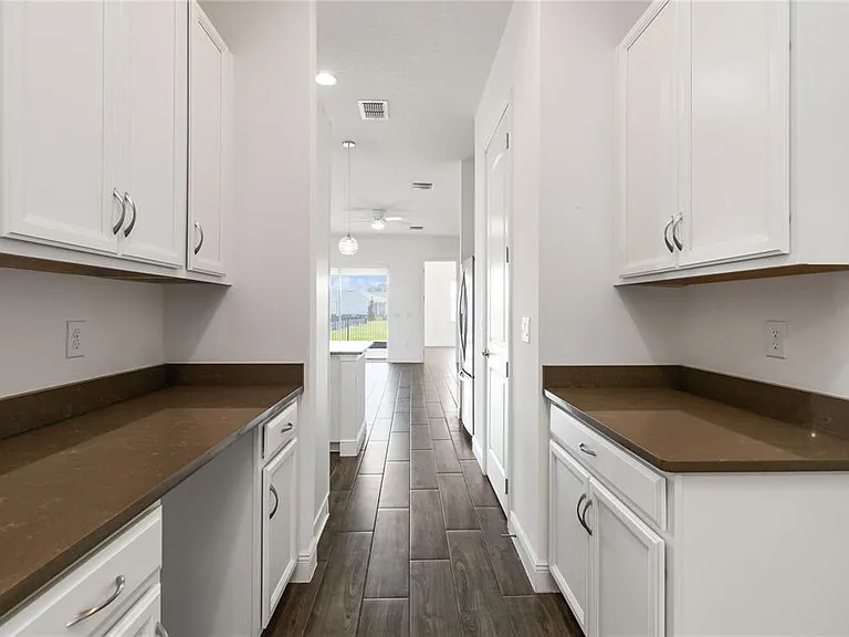 2709 Greenlands St — Photo 25