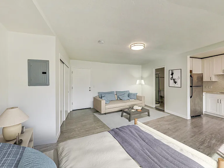 Lee Haus — Photo 20